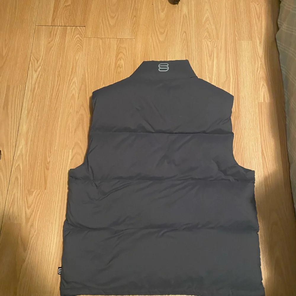 Arztia super puff  vest limited addition storm watch grey - Picture 3 of 8